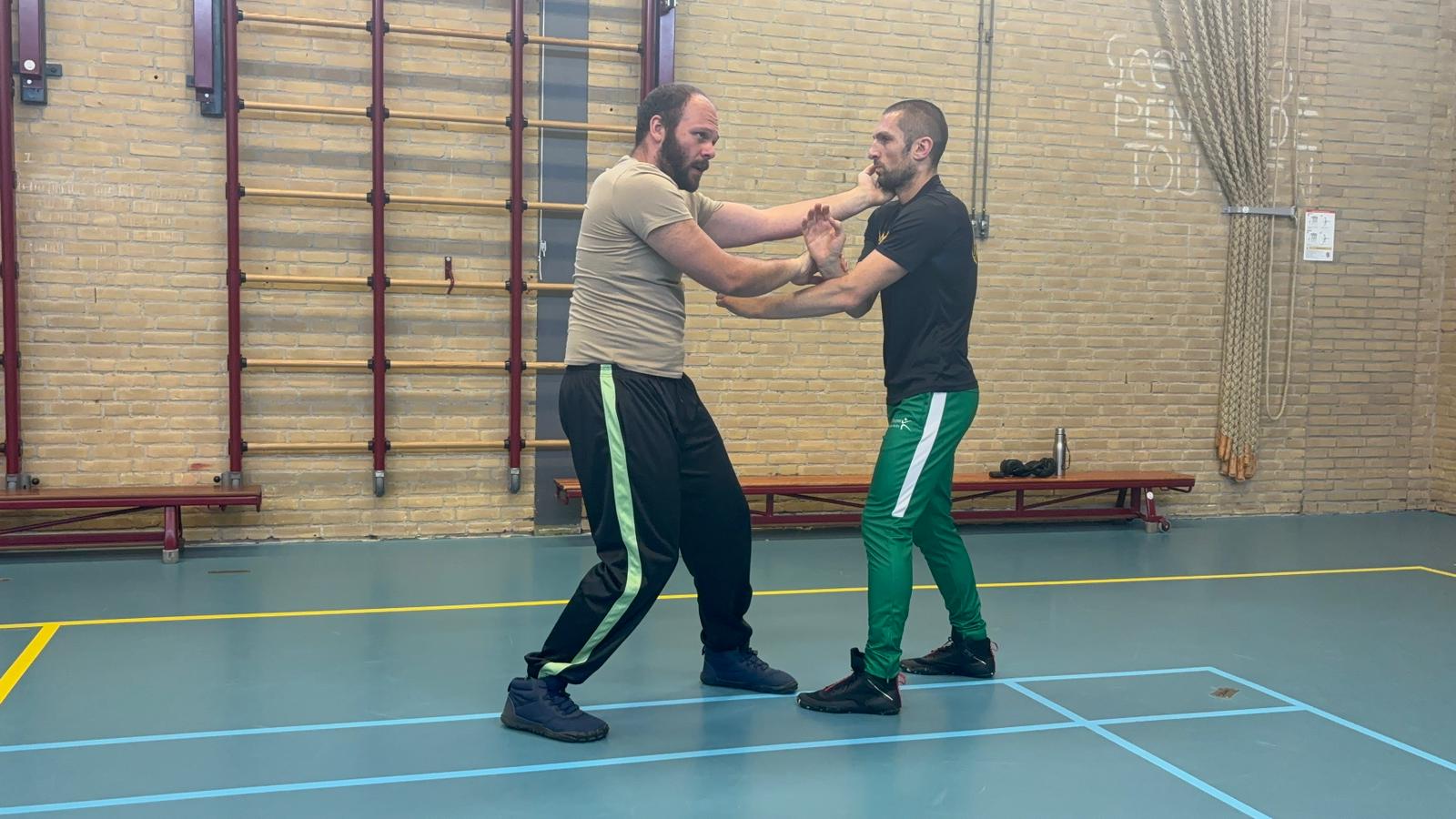 Wing Chun bij Tsuyoi – Slimme zelfverdediging voor jong en <span>oud</span>